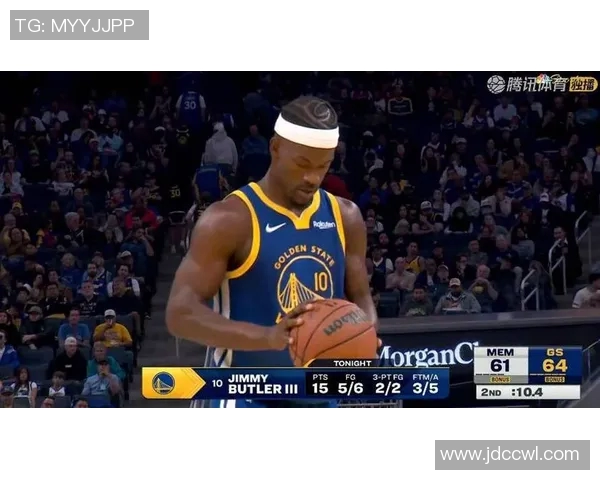 勇士与灰熊激战回顾昨日精彩瞬间全景呈现 勇士与灰熊激战回顾昨日精彩瞬间全景呈现